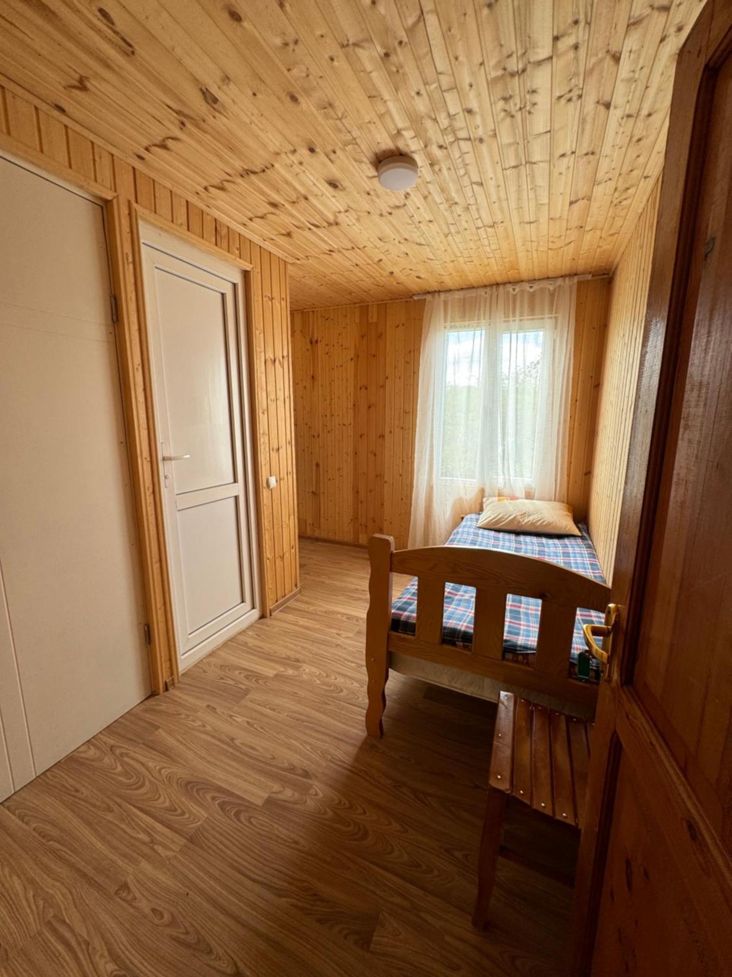 Guesthouse Saniko Martvili Eksteriør billede
