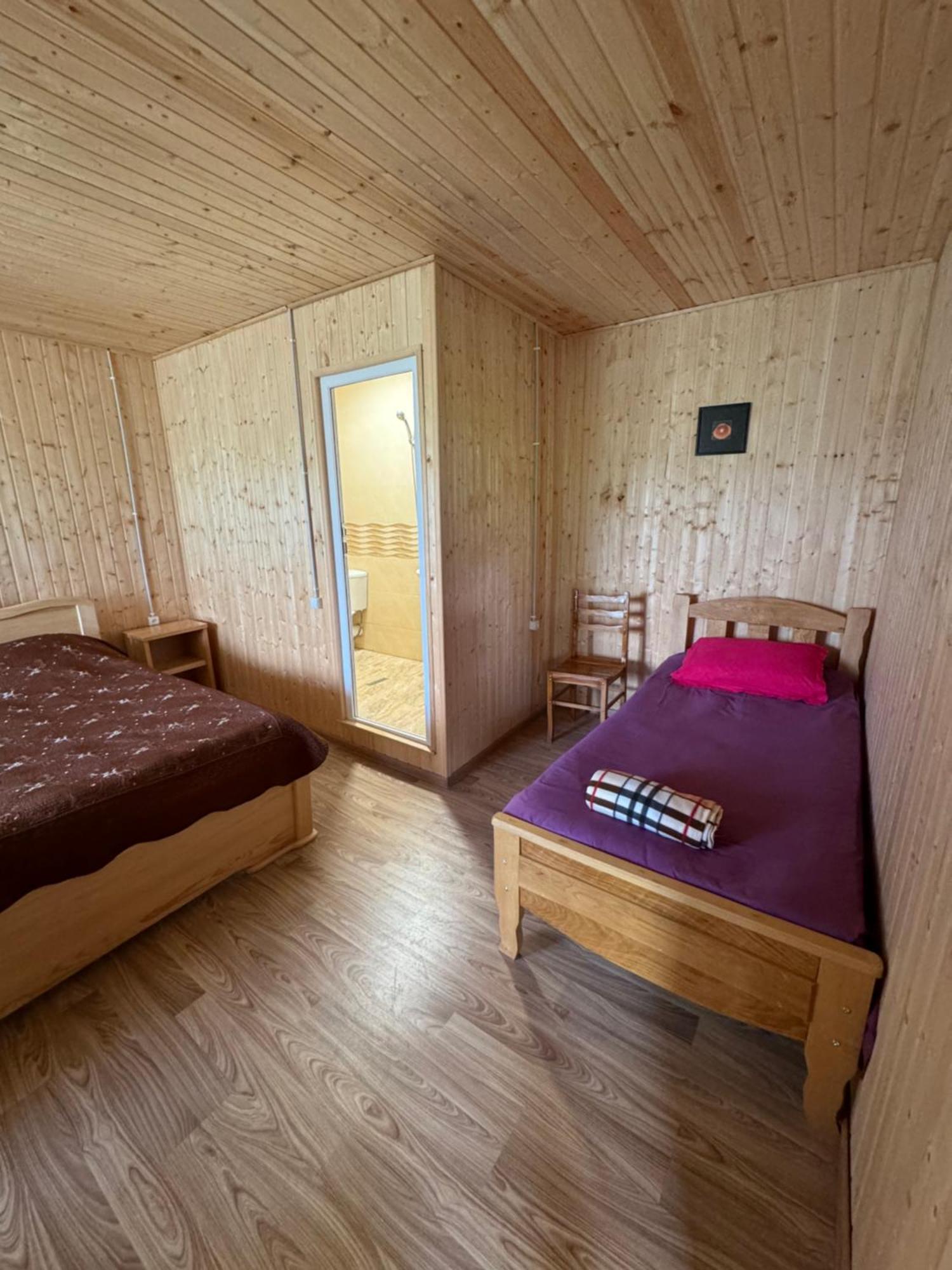 Guesthouse Saniko Martvili Eksteriør billede