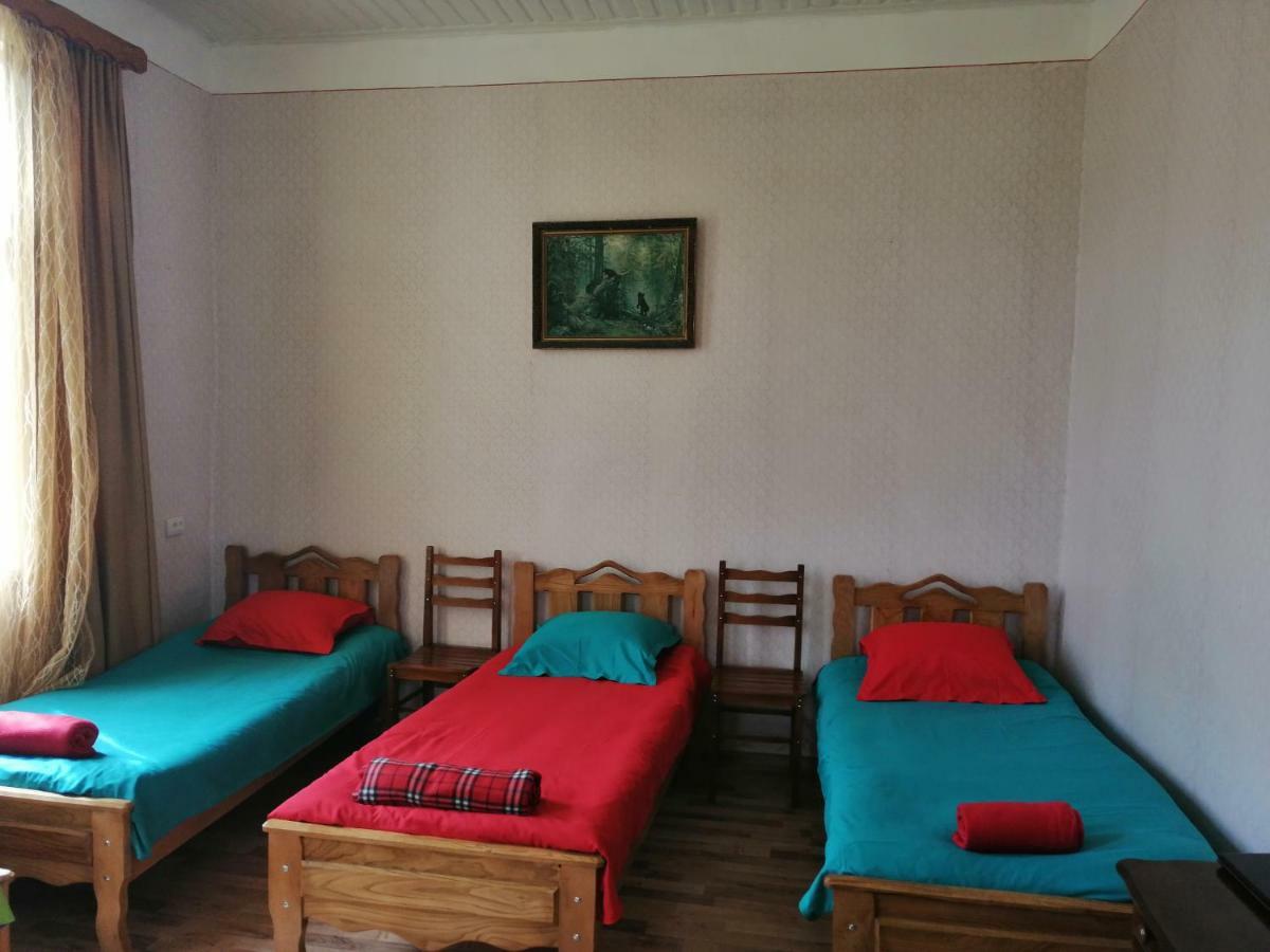 Guesthouse Saniko Martvili Eksteriør billede